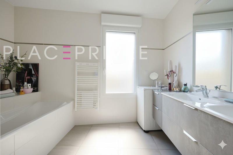 Appartement - 106 m² - 5 pièces