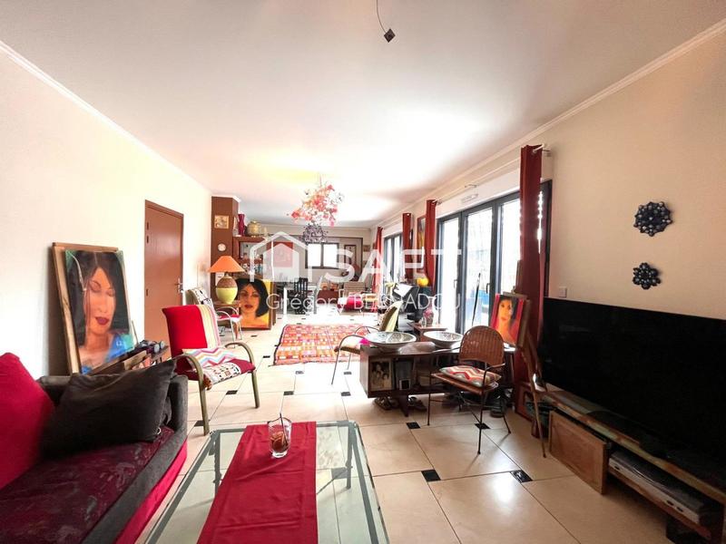 Appartement - 163 m² - 5 pièces