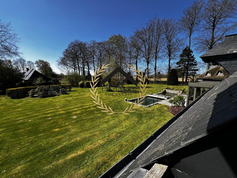 Maison - 253 m² - 10 pièces