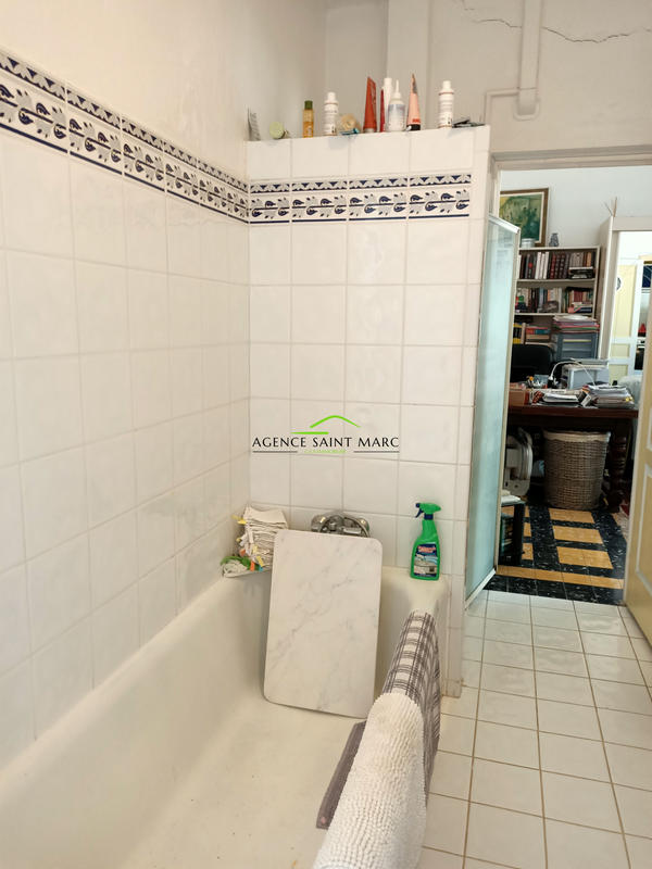 Propriété - 209 m² - 7 pièces