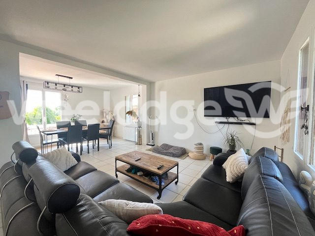 Maison - 107 m² - 6 pièces