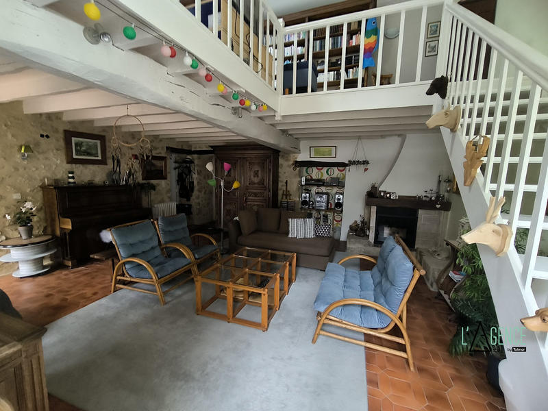 Maison - 225 m² - 5 pièces