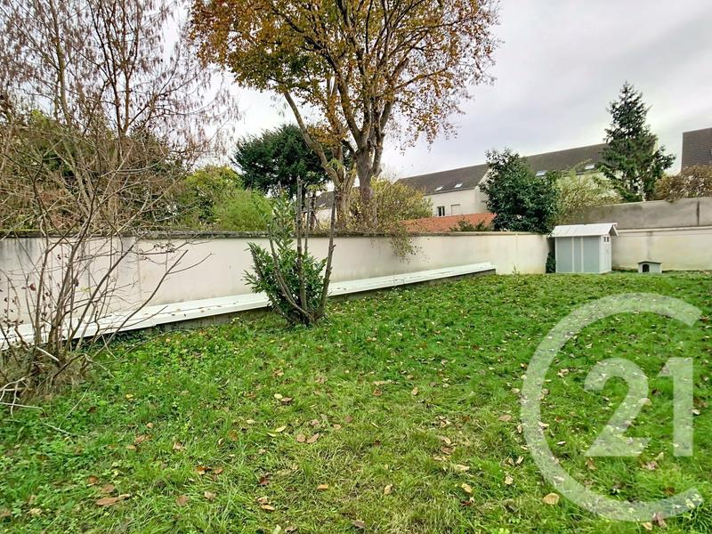 Maison - 96 m² - 5 pièces