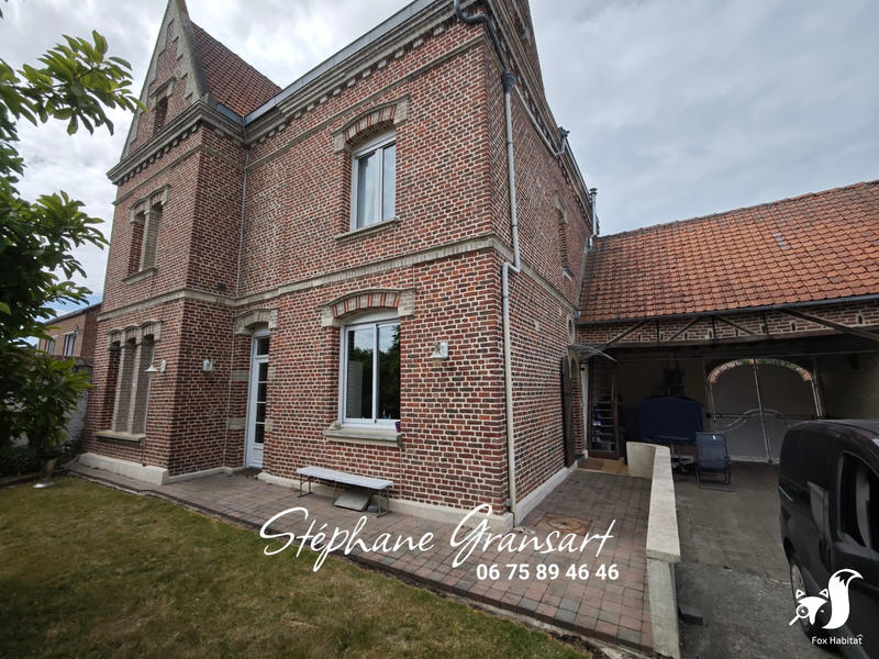 Maison - 253 m² - 8 pièces