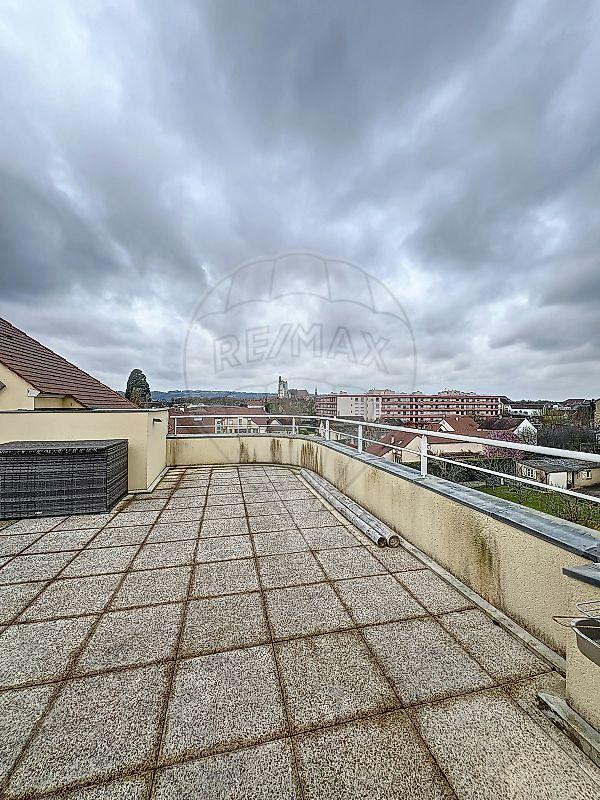 Appartement - 130 m² - 5 pièces