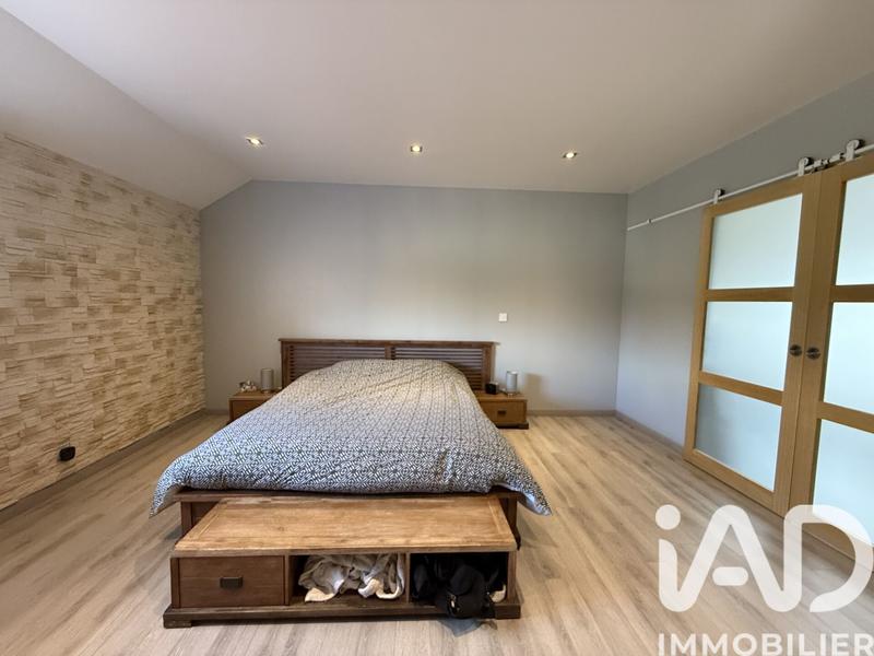 Maison - 254 m² - 8 pièces