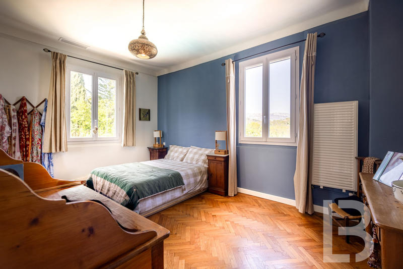 Bastide - 220 m² - 5 pièces