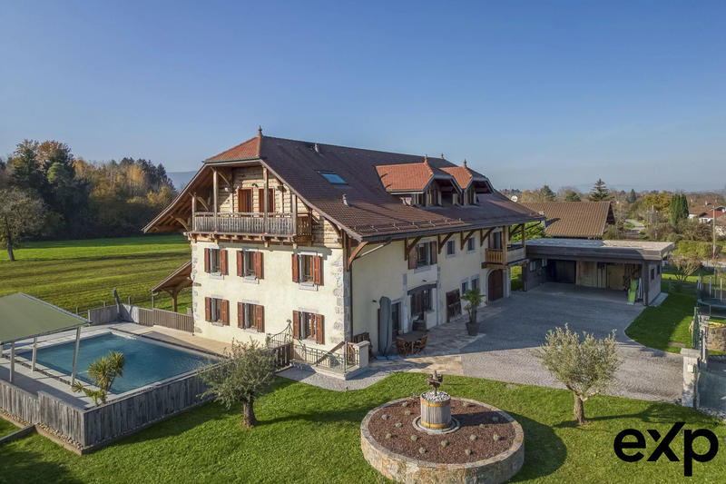 Maison - 393 m² - 12 pièces