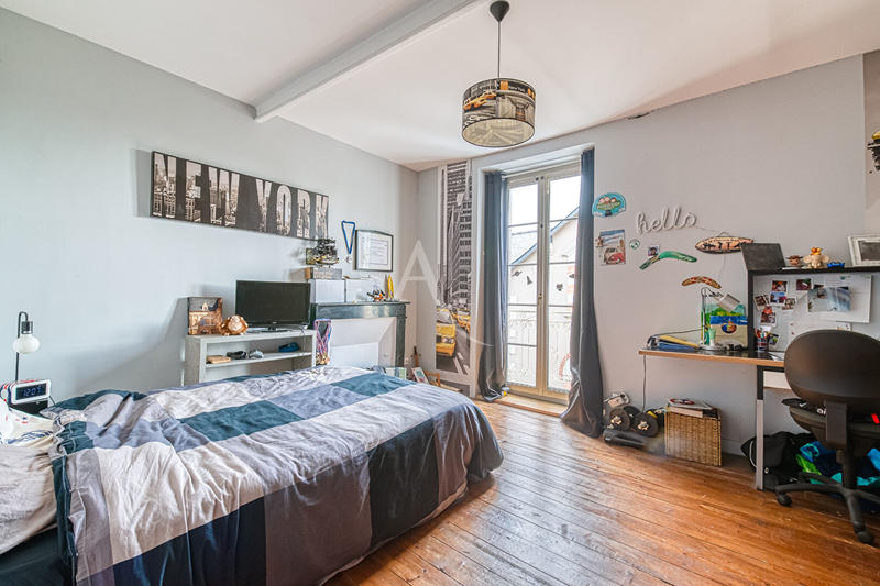 Maison - 147 m² - 6 pièces