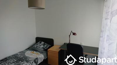 Chambre - 11 m² - 1 pièce