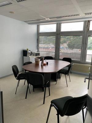 Bureau - 250 m² - 10 pièces