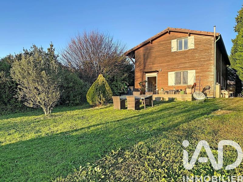 Maison - 196 m² - 8 pièces