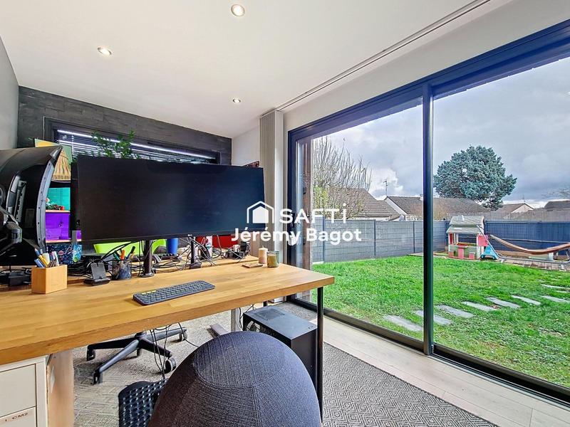 Maison - 99 m² - 5 pièces