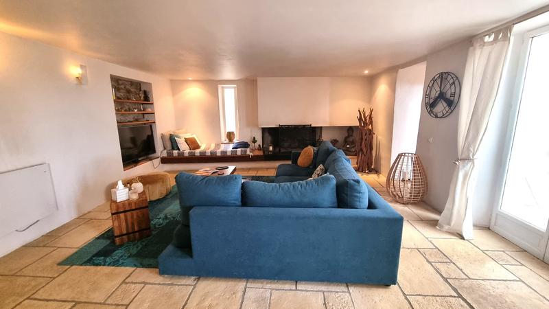 Maison de village - 220 m² - 10 pièces