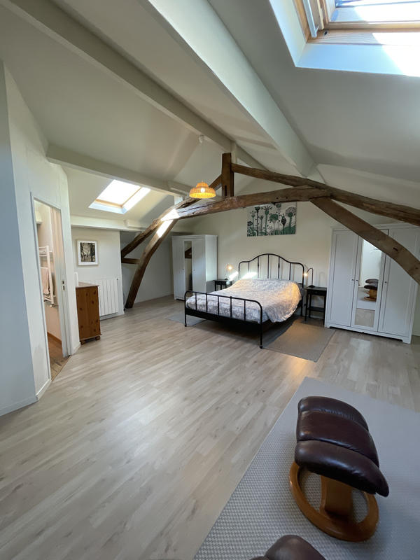 Maison - 284 m² - 9 pièces