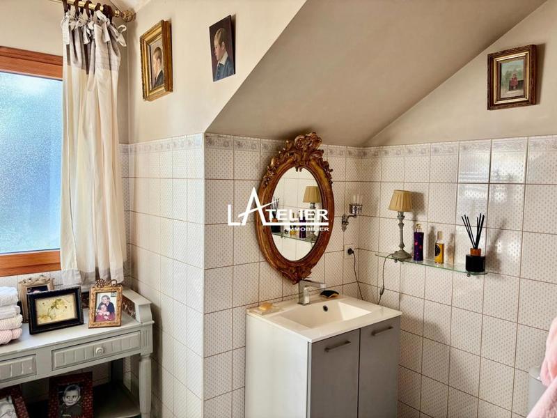 Maison - 142 m² - 5 pièces