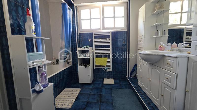 Maison - 262 m² - 8 pièces