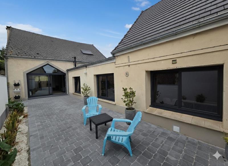 Maison de village - 258 m² - 9 pièces