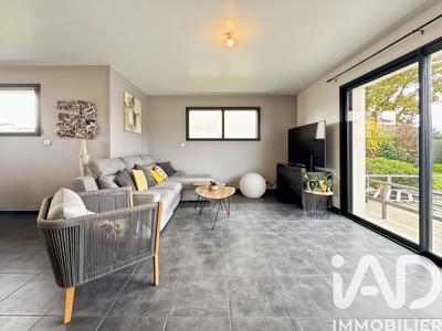 Maison - 113 m² - 5 pièces