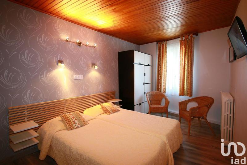 Local commercial - 1 500 m²