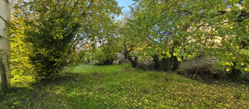 Maison - 180 m² - 9 pièces