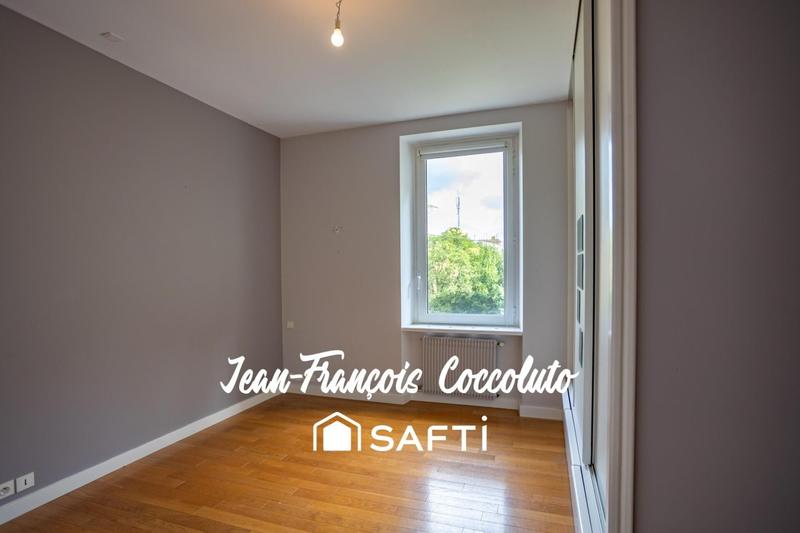 Maison de maîtres - 446 m² - 15 pièces