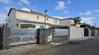 Maison - 92 m² - 5 pièces