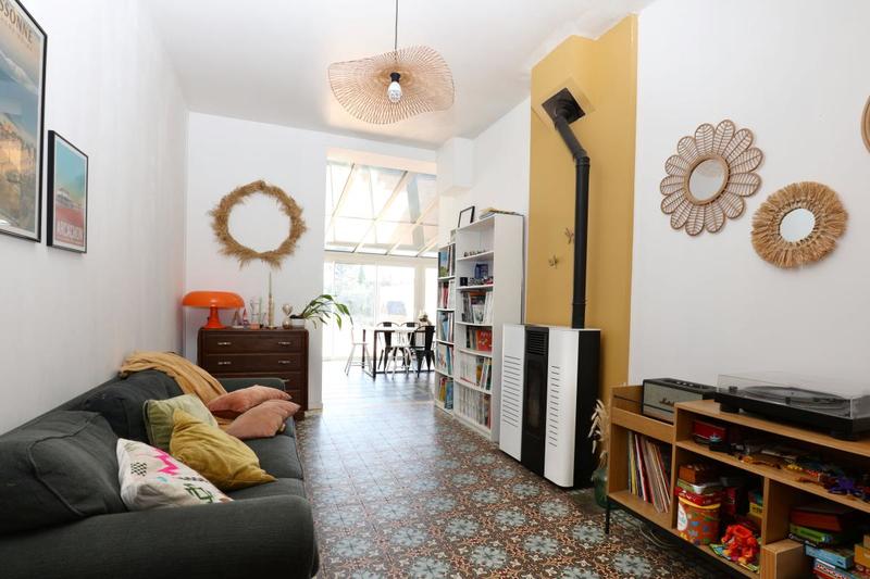 Maison - 180 m² - 8 pièces