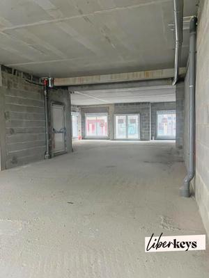 Divers - 156 m² - 1 pièce