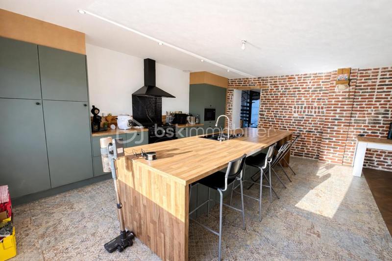 Maison - 190 m² - 5 pièces