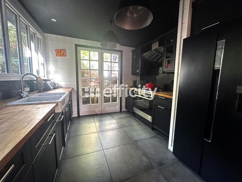 Maison - 91 m² - 4 pièces