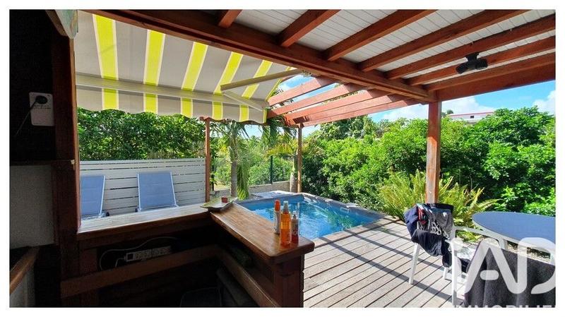 Maison - 217 m² - 6 pièces