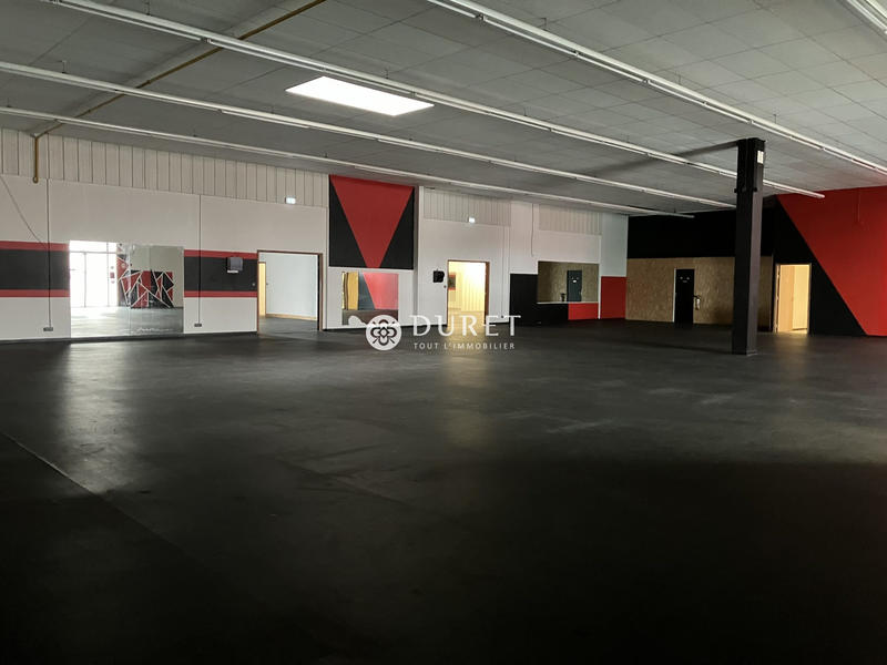 Local d'activités - 870 m²