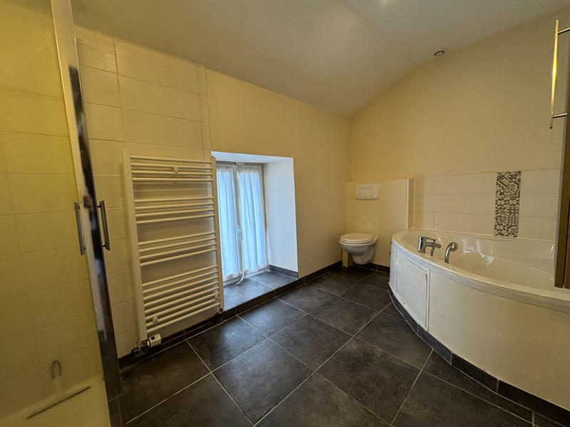 Maison - 149 m² - 6 pièces