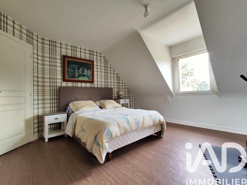 Maison - 206 m² - 8 pièces