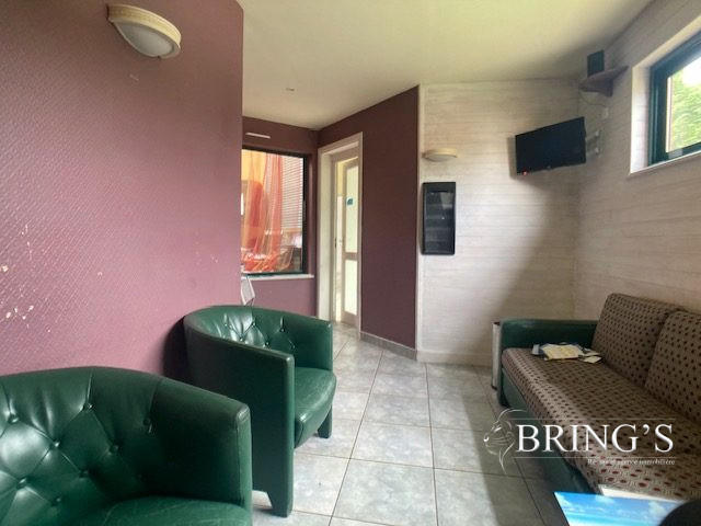 Maison traditionnelle - 147 m² - 6 pièces