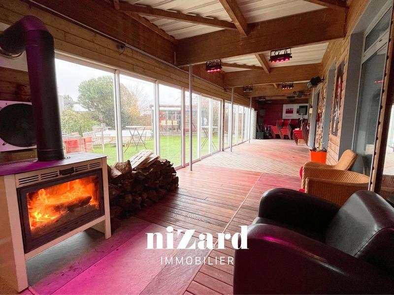 Local commercial - 820 m²