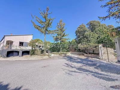 Villa - 136 m² - 6 pièces