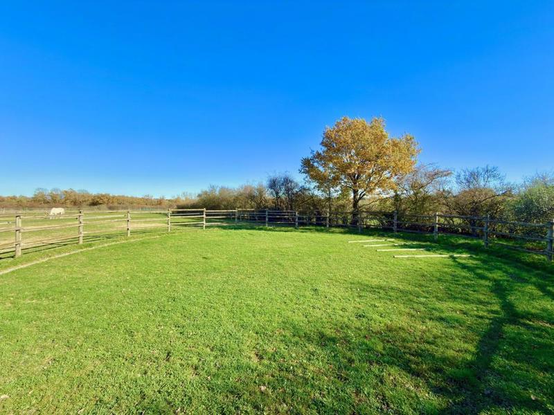 Maison - 192 m² - 9 pièces