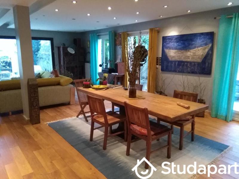 Chambre - 15 m² - 1 pièce