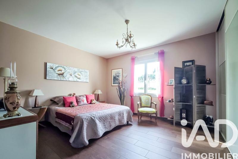 Maison - 358 m² - 8 pièces