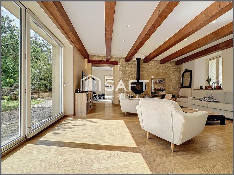 Villa - 219 m² - 8 pièces