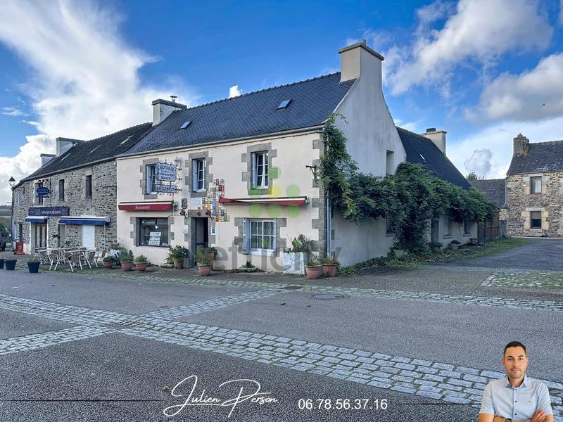 Maison - 211 m² - 9 pièces