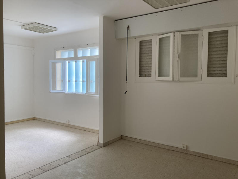 Local commercial - 220 m²