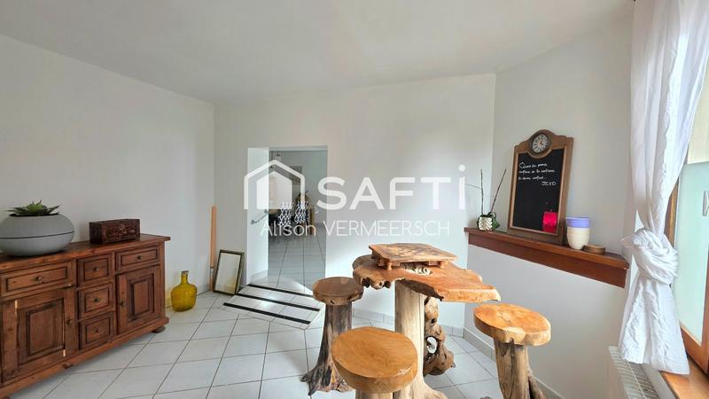 Maison - 266 m² - 9 pièces