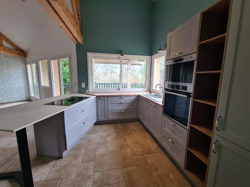 Maison - 210 m² - 7 pièces