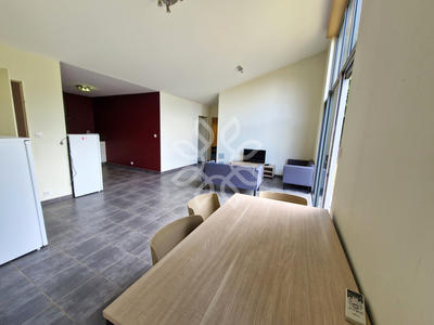 Maison - 86 m² - 3 pièces