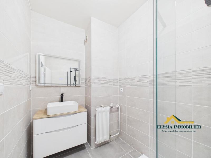 Appartement - 84 m² - 4 pièces