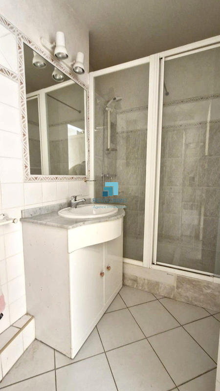 Appartement - 93 m² - 4 pièces