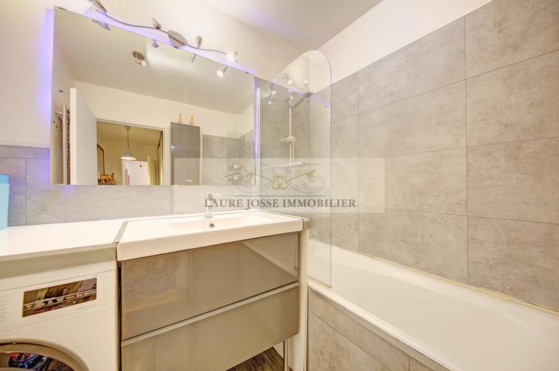 Appartement - 100 m² - 4 pièces